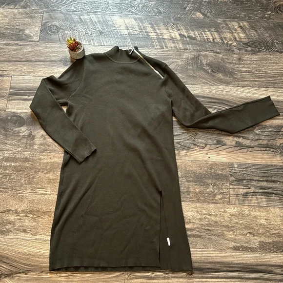 NWOT Cable & Gauge Mock Neck Tunic Sweater - Picture 2 of 9